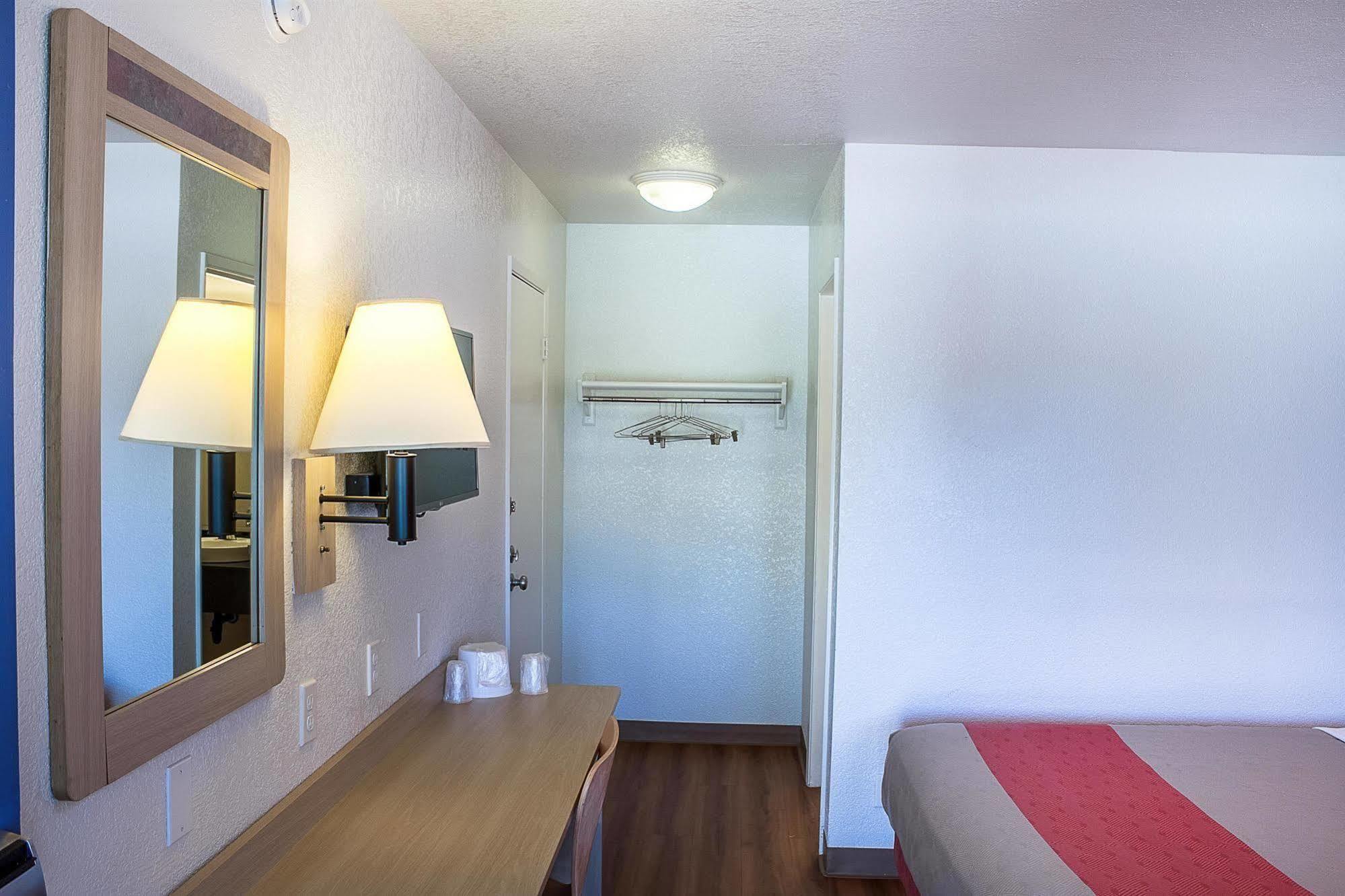 Motel 6-Ukiah, Ca Экстерьер фото