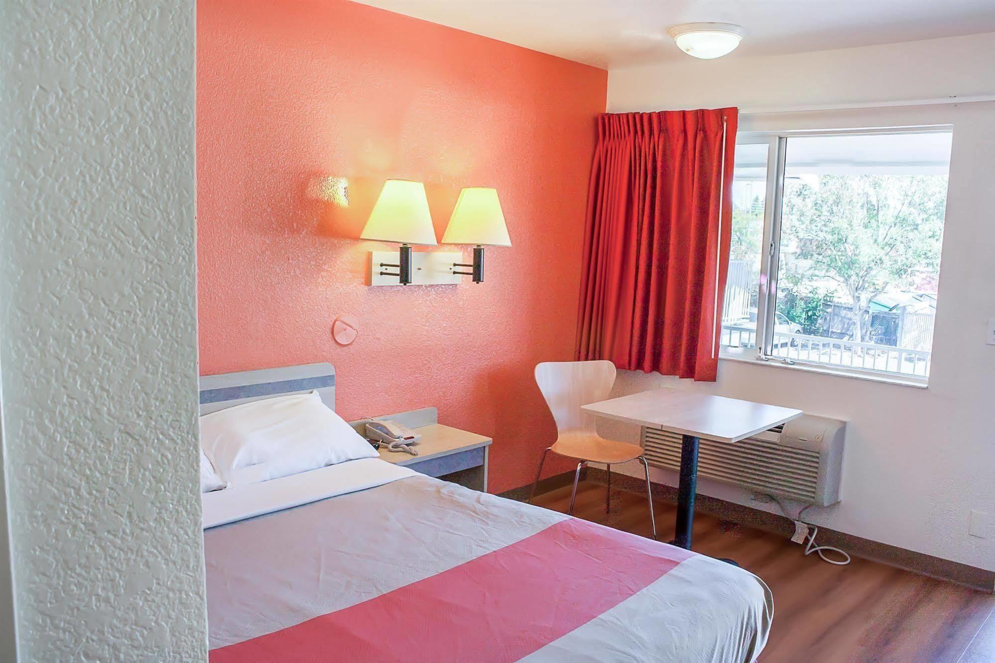 Motel 6-Ukiah, Ca Экстерьер фото